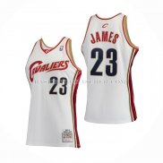 Maillot Enfant Cleveland Cavaliers LeBron James NO 23 Mitchell & Ness 2003-04 Blanc