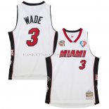 Maillot Miami Heat Dwyane Wade NO 3 Mitchell & Ness 2003-19 Blanc