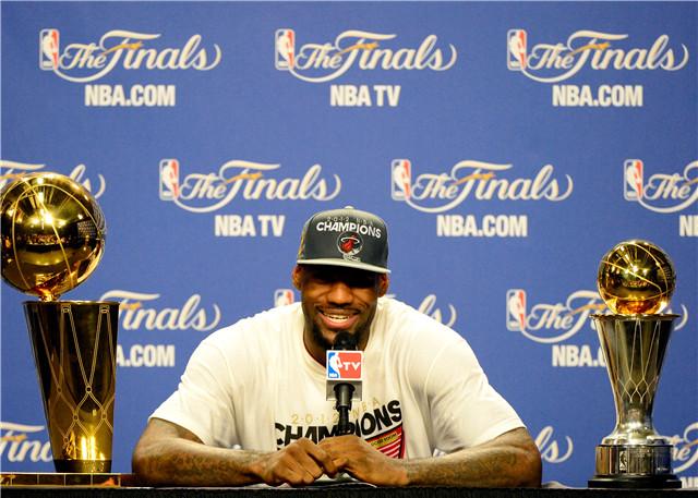 Maillot_basket_NBA__Los_Angeles_Lakers.jpg